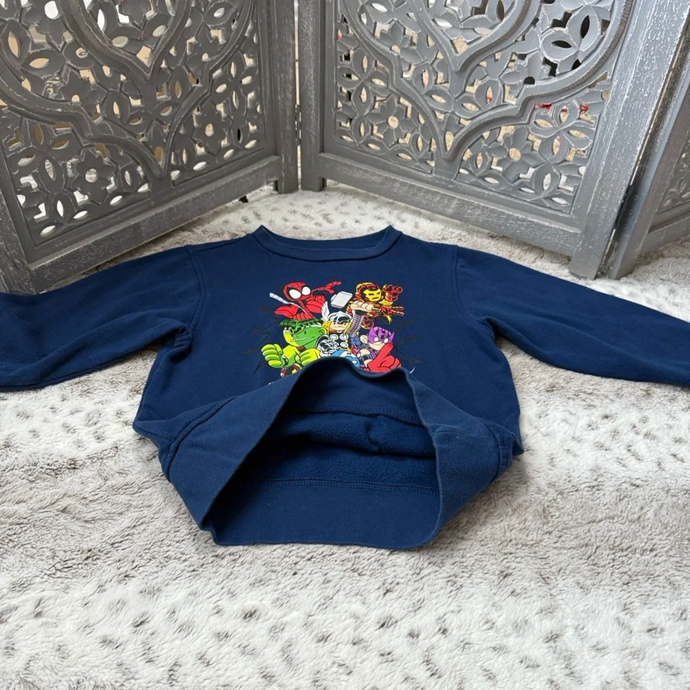 Disney Marvel Avengers superhero sweatshirt boys small preppy school winter